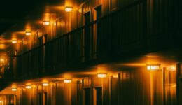 Odkryj festiwal filmów w Gdyni – nagrody, laureaci i kontrowersje